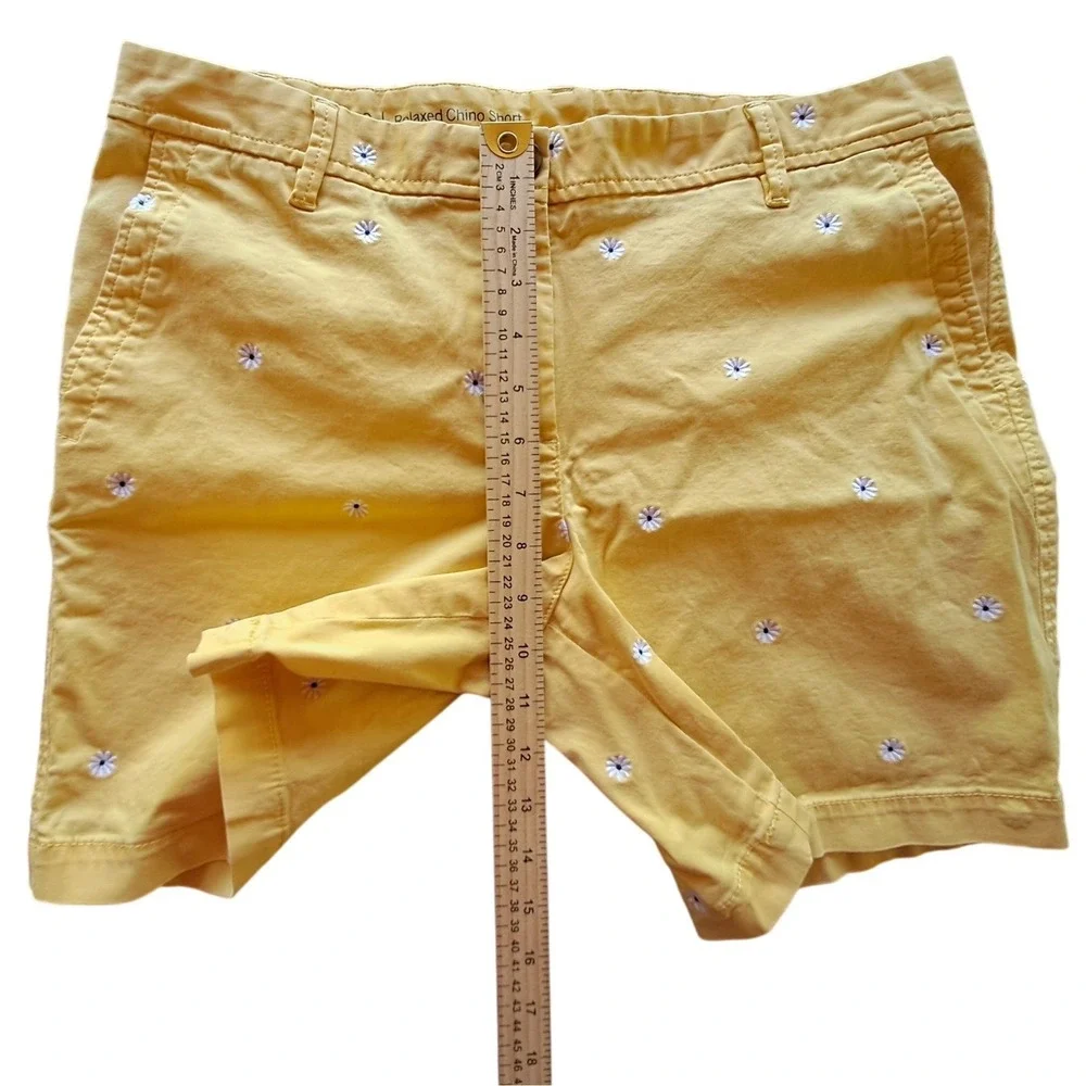Talbots Yellow Daisy Embroidered Relaxed Chino Shorts Womens 10 Floral Cotton